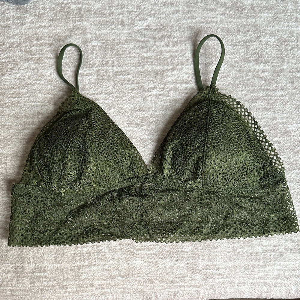 Victoria’s Secret Lace Bralette in Olive Green Size Large
